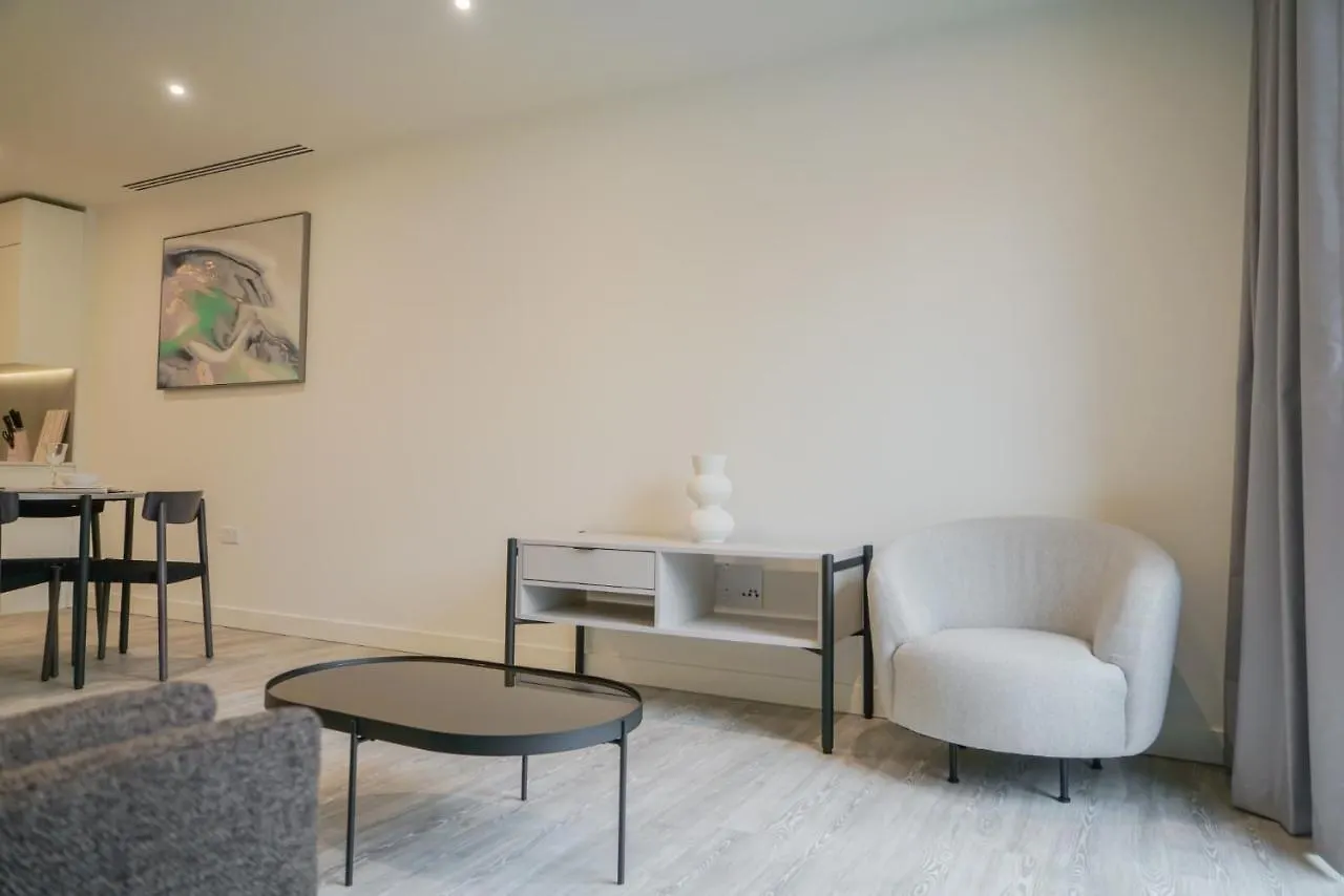 Coppermaker Square In Stratford Aparthotel London